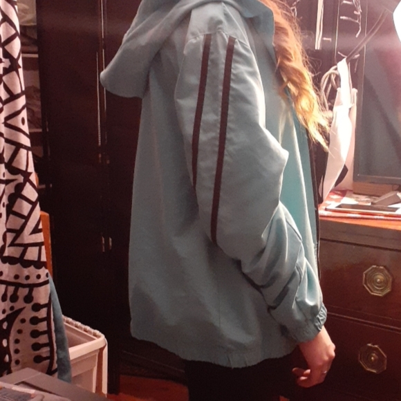 Girls light weight jacket - Picture 2 of 2